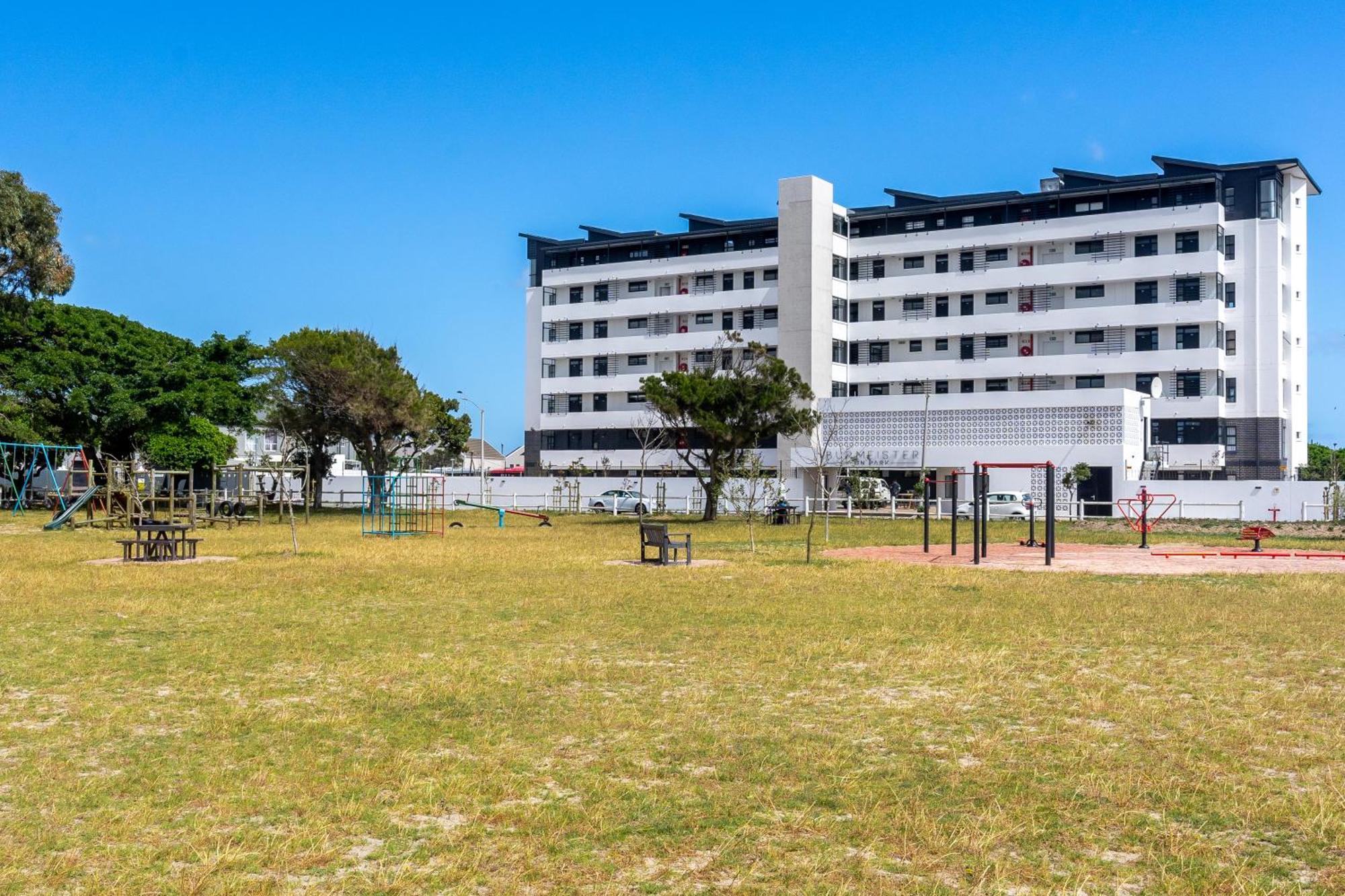 Burmeister 607 - Floor Corner 2 Bedroom With Sea And Lagoon Views - Onsite Parking Apartment *